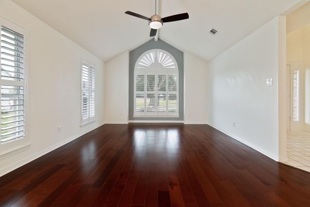 946 Shalimar Point Drive, Shalimar, FL 32579