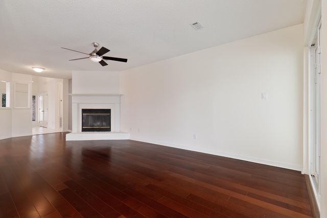 946 Shalimar Point Drive, Shalimar, FL 32579