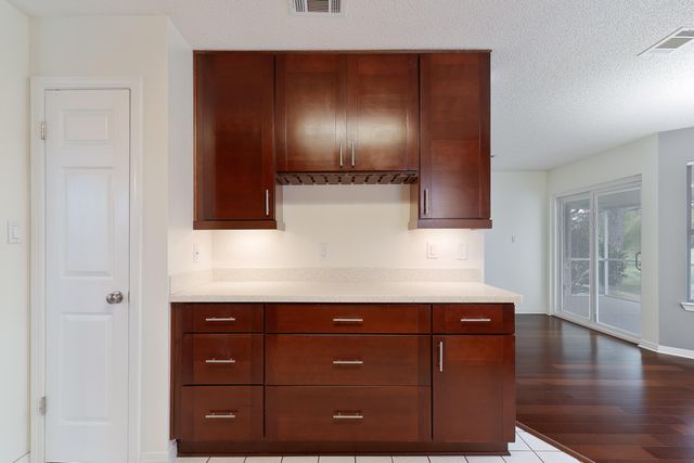 946 Shalimar Point Drive, Shalimar, FL 32579