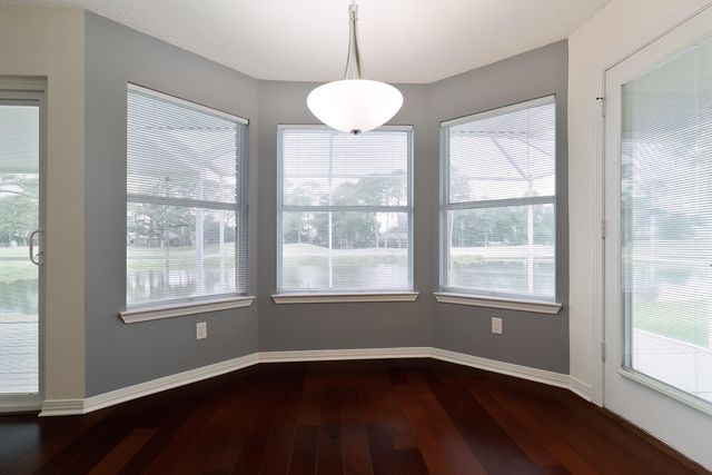 946 Shalimar Point Drive, Shalimar, FL 32579