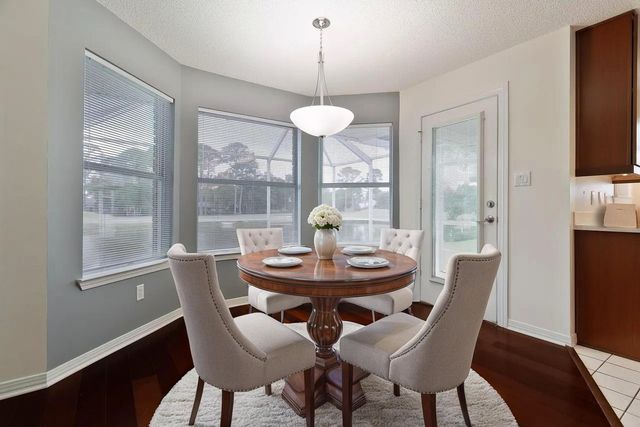 946 Shalimar Point Drive, Shalimar, FL 32579