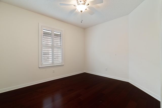 946 Shalimar Point Drive, Shalimar, FL 32579