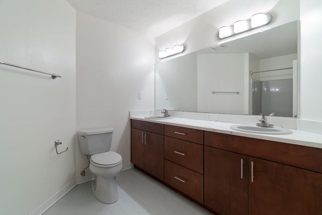 946 Shalimar Point Drive, Shalimar, FL 32579