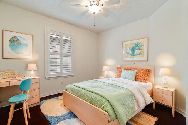 946 Shalimar Point Drive, Shalimar, FL 32579