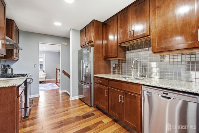 44 Lamar Avenue, Edison, NJ 08820