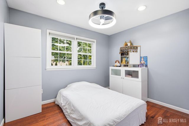 44 Lamar Avenue, Edison, NJ 08820