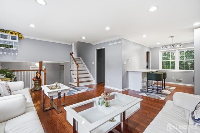44 Lamar Avenue, Edison, NJ 08820