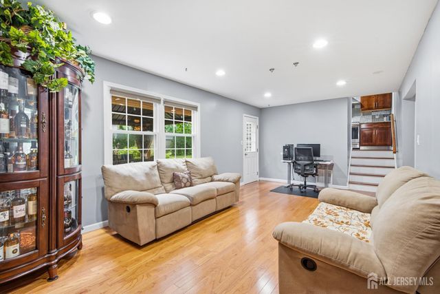 44 Lamar Avenue, Edison, NJ 08820