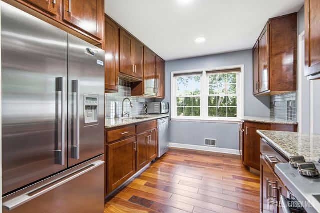 44 Lamar Avenue, Edison, NJ 08820