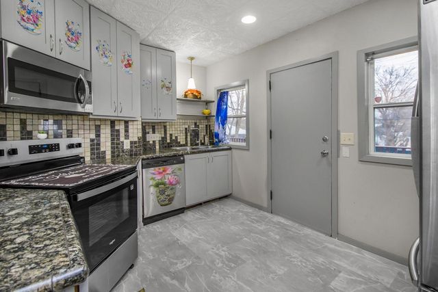 3430 Humboldt Avenue N, Minneapolis, MN 55412