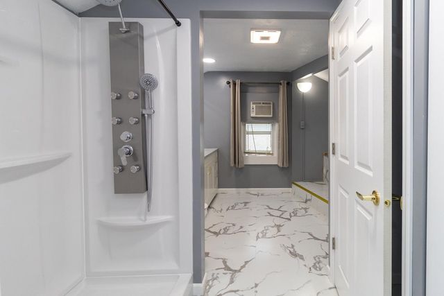 3430 Humboldt Avenue N, Minneapolis, MN 55412