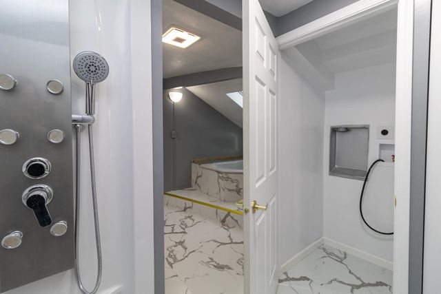 3430 Humboldt Avenue N, Minneapolis, MN 55412