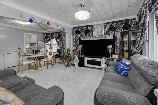 3430 Humboldt Avenue N, Minneapolis, MN 55412