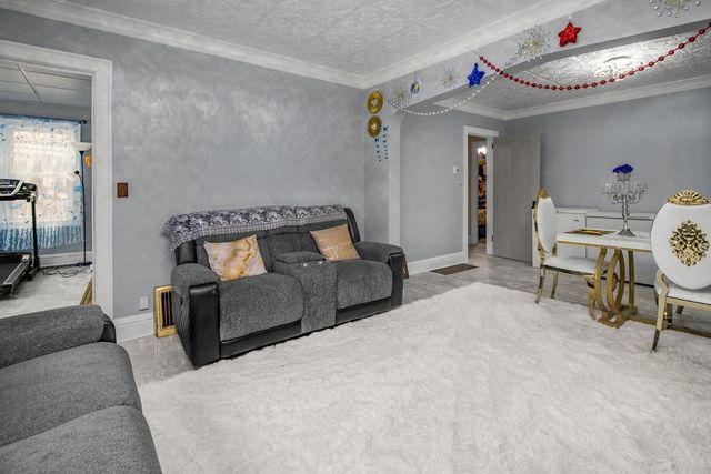 3430 Humboldt Avenue N, Minneapolis, MN 55412