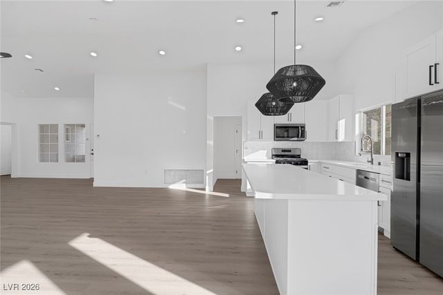 2521 Big Timber Drive, Las Vegas, NV 89134