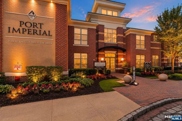26 Ave At Port Imperial 424, West New York, NJ 07093