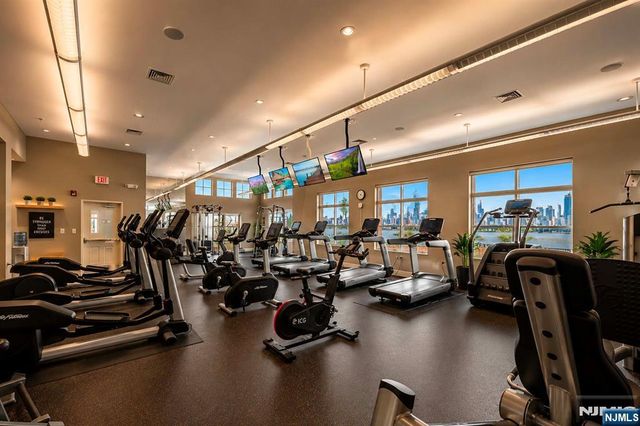 26 Ave At Port Imperial 424, West New York, NJ 07093