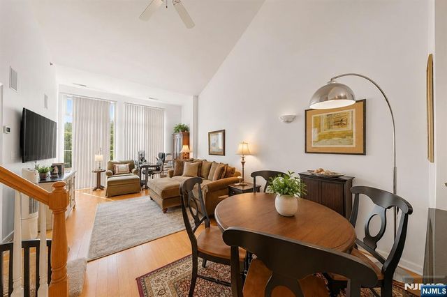 26 Ave At Port Imperial 424, West New York, NJ 07093
