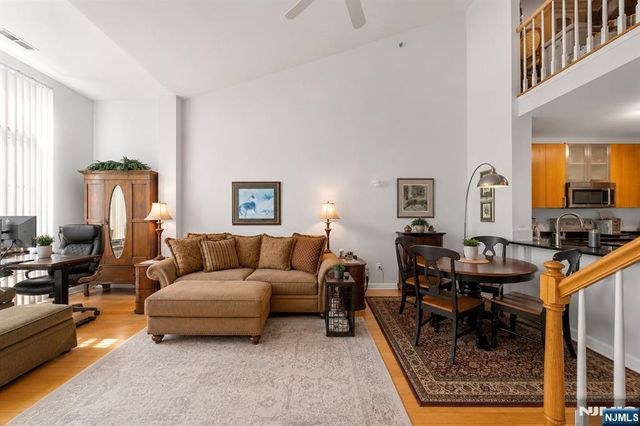 26 Ave At Port Imperial 424, West New York, NJ 07093