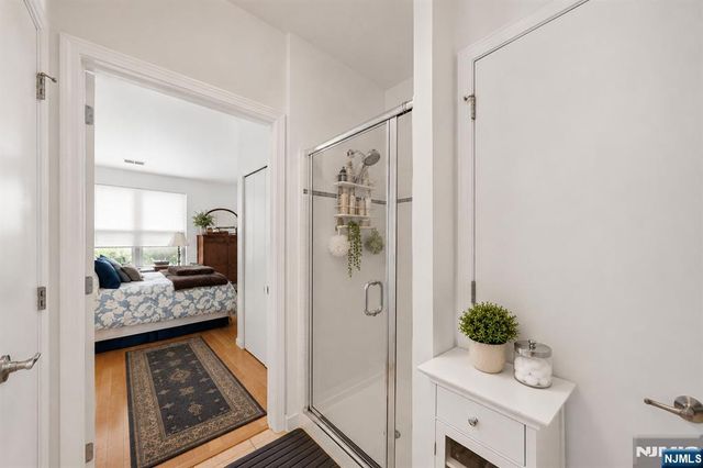 26 Ave At Port Imperial 424, West New York, NJ 07093