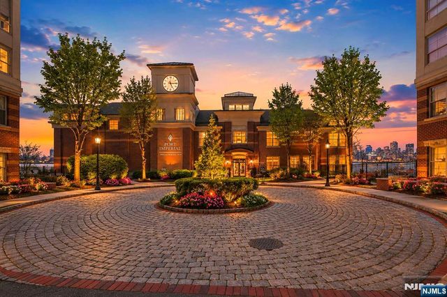 26 Ave At Port Imperial 424, West New York, NJ 07093