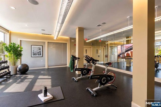 26 Ave At Port Imperial 424, West New York, NJ 07093