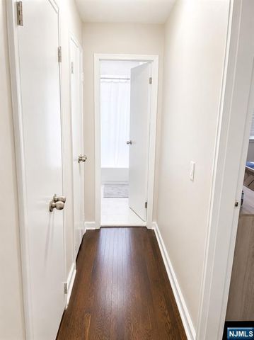 605 Grove L13, Clifton, NJ 07013