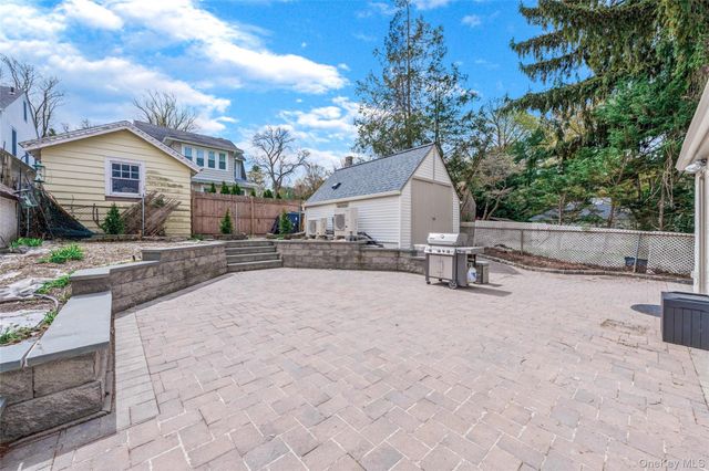 340 Manor Road, Douglaston, NY 11363