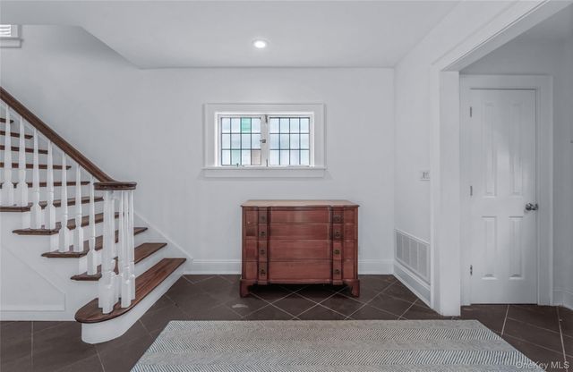 340 Manor Road, Douglaston, NY 11363