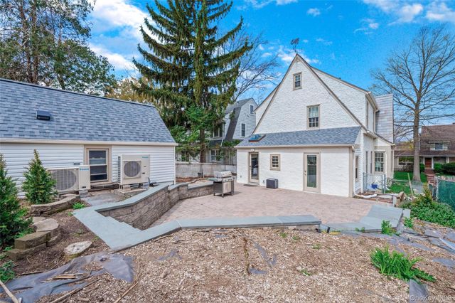 340 Manor Road, Douglaston, NY 11363