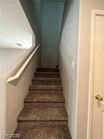 7320 Camden Pine Avenue, Las Vegas, NV 89129
