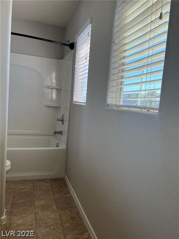 7320 Camden Pine Avenue, Las Vegas, NV 89129