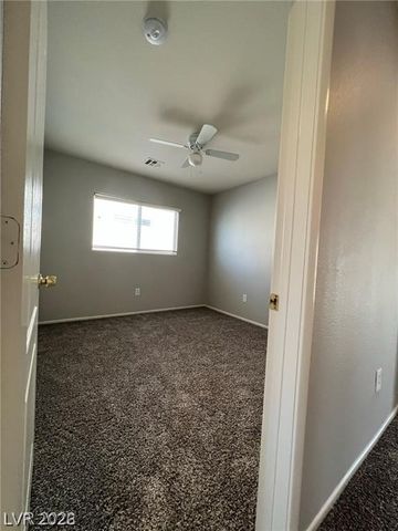 7320 Camden Pine Avenue, Las Vegas, NV 89129
