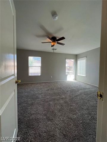 7320 Camden Pine Avenue, Las Vegas, NV 89129
