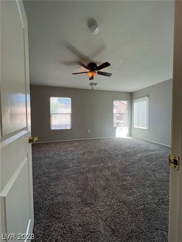 7320 Camden Pine Avenue, Las Vegas, NV 89129