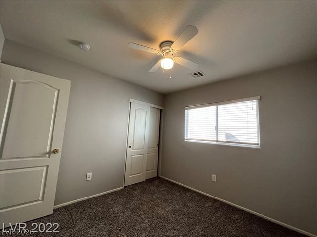 7320 Camden Pine Avenue, Las Vegas, NV 89129