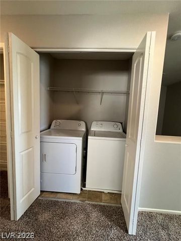 7320 Camden Pine Avenue, Las Vegas, NV 89129