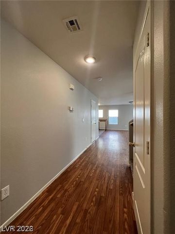 7320 Camden Pine Avenue, Las Vegas, NV 89129