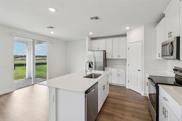 807 SUNSHOWER DRIVE, Lady Lake, FL 32159