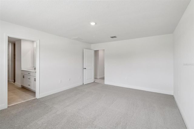 807 SUNSHOWER DRIVE, Lady Lake, FL 32159
