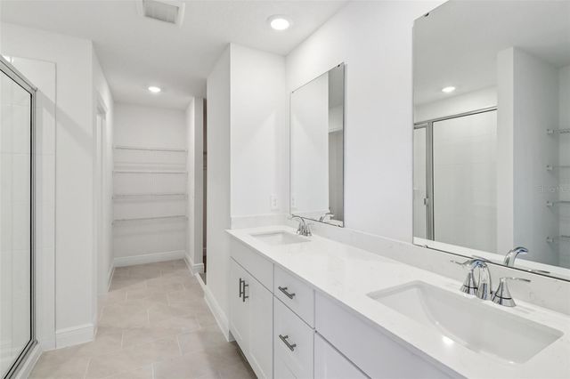 807 SUNSHOWER DRIVE, Lady Lake, FL 32159