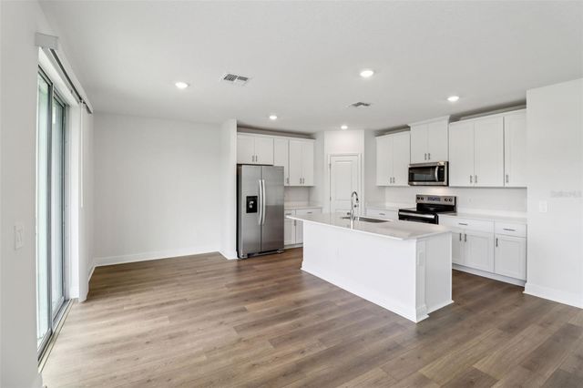 807 SUNSHOWER DRIVE, Lady Lake, FL 32159