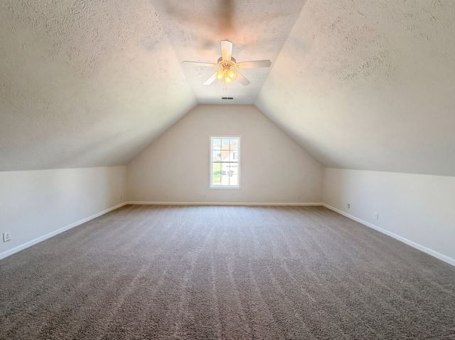 1840 Twin Rivers Rd, Clarksville, TN 37040