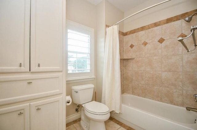 7626 E Jordan Cove, Houston, TX 77055