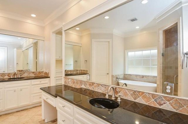 7626 E Jordan Cove, Houston, TX 77055
