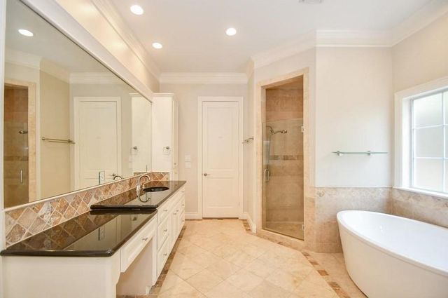 7626 E Jordan Cove, Houston, TX 77055