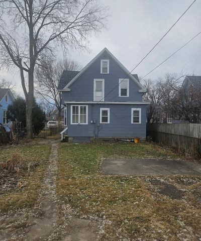 911 Jenks Avenue E, Saint Paul, MN 55106