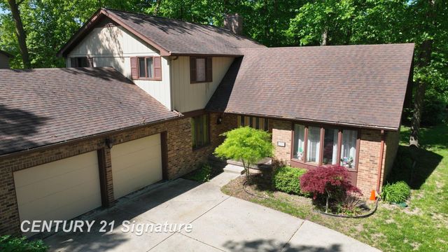 2765 Clairmount Drive, Saginaw, MI 48603
