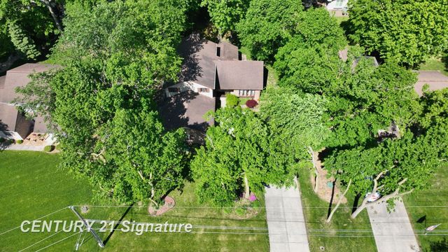 2765 Clairmount Drive, Saginaw, MI 48603