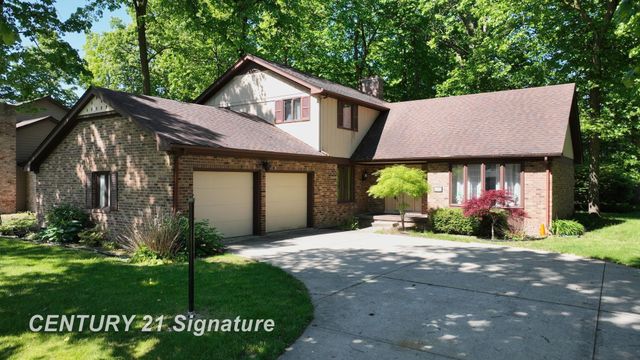 2765 Clairmount Drive, Saginaw, MI 48603